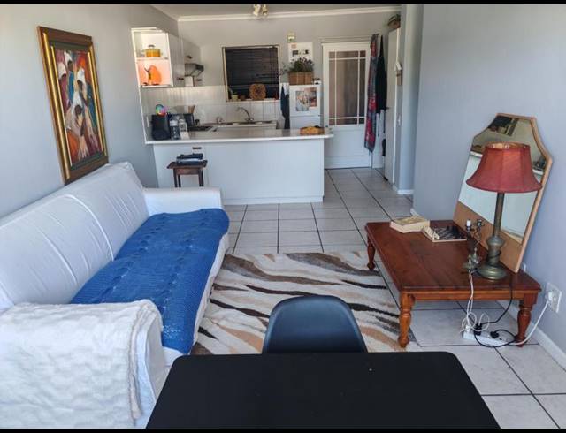 1 BEDROOM APARTMENT FOR SALE IN NORTHCLIFF